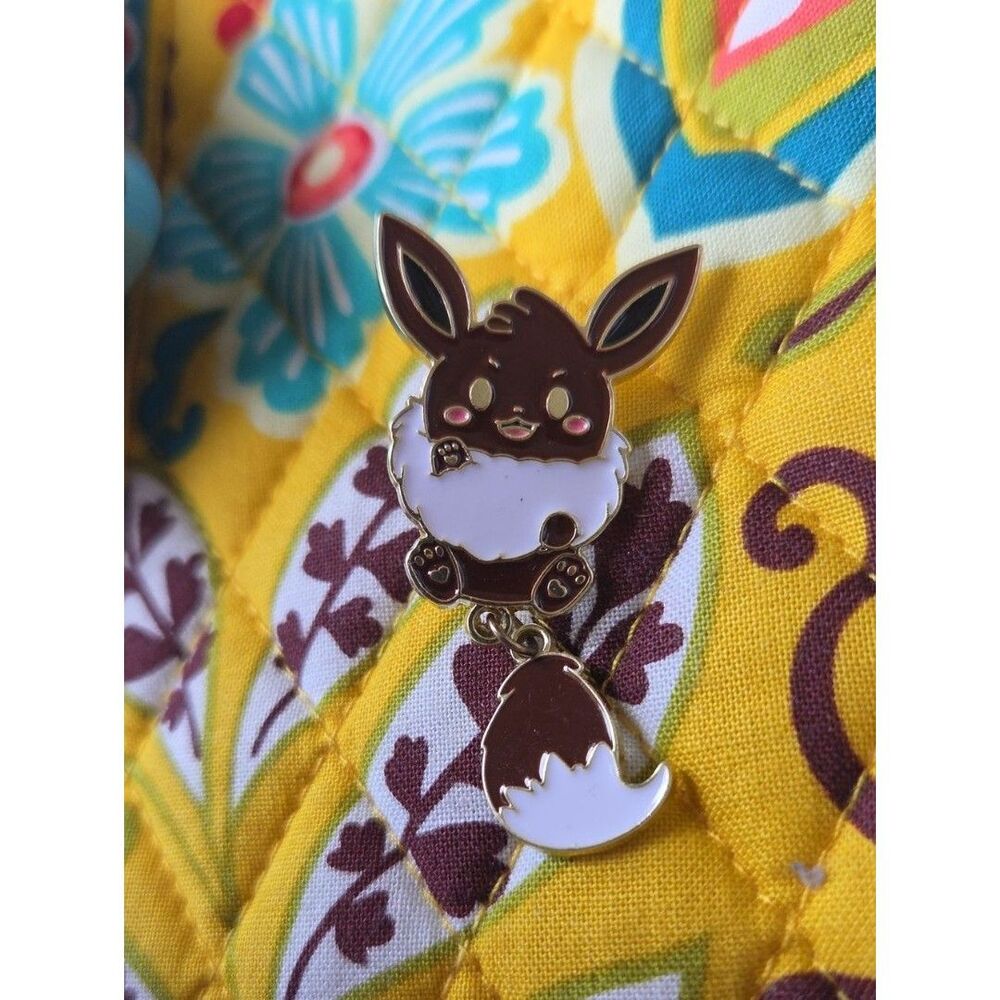 Pokemon Eevee Enamel Pin - Brown and White